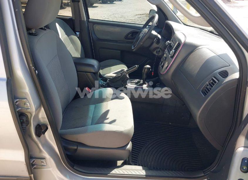 Photo 5 of 2006 Ford Escape XLT/XLT SPORT (VIN 1FMYU03146KD48193)