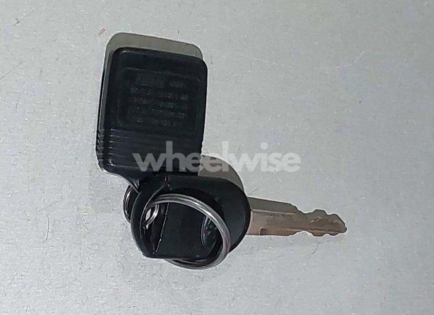 Photo 11 of 2007 Ford Escape XLT/XLT SPORT (VIN 1FMYU03147KA21858)