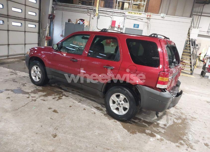 Photo 3 of 2007 Ford Escape XLT/XLT SPORT (VIN 1FMYU03147KA21858)