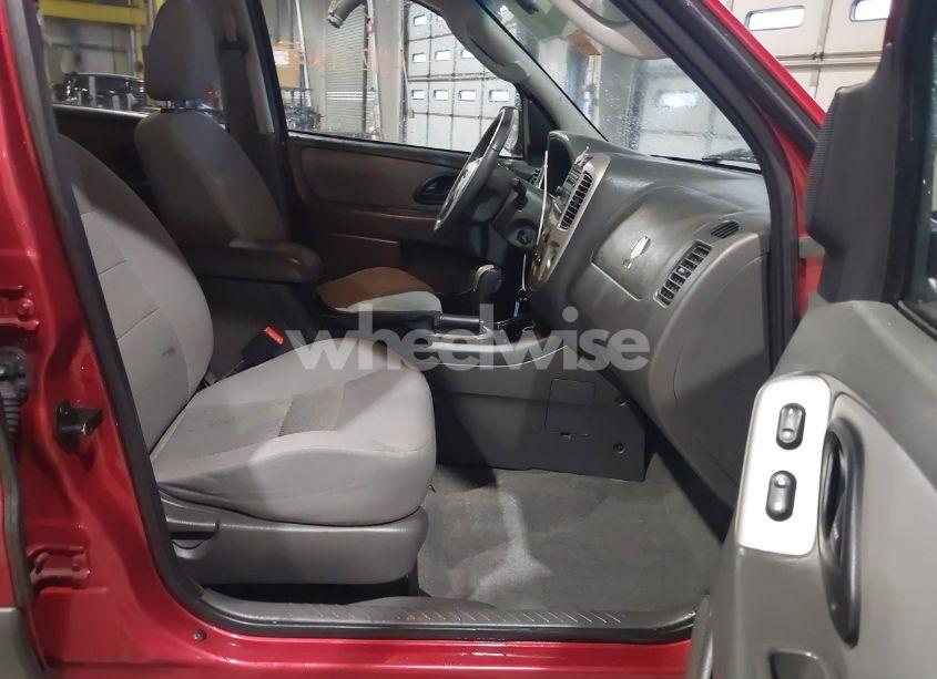 Photo 5 of 2007 Ford Escape XLT/XLT SPORT (VIN 1FMYU03147KA21858)