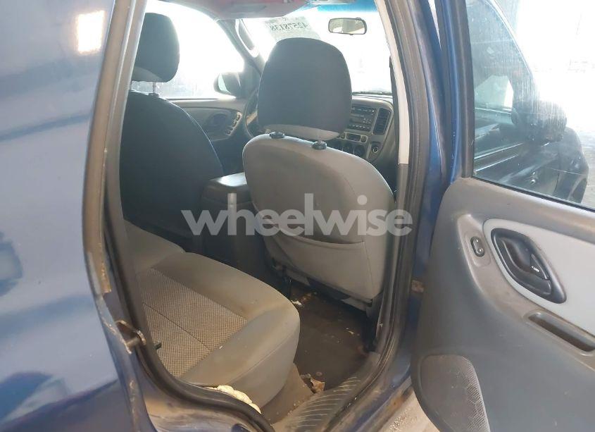 Photo 8 of 2007 Ford Escape XLT/XLT SPORT (VIN 1FMYU03147KB78483)