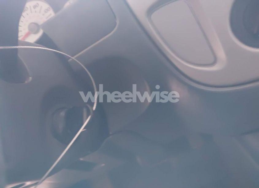 Photo 11 of 2005 Ford Escape XLT (VIN 1FMYU03155KB62032)