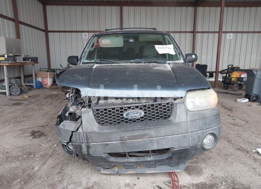 Photo 12 of 2005 Ford Escape XLT (VIN 1FMYU03155KB62032)