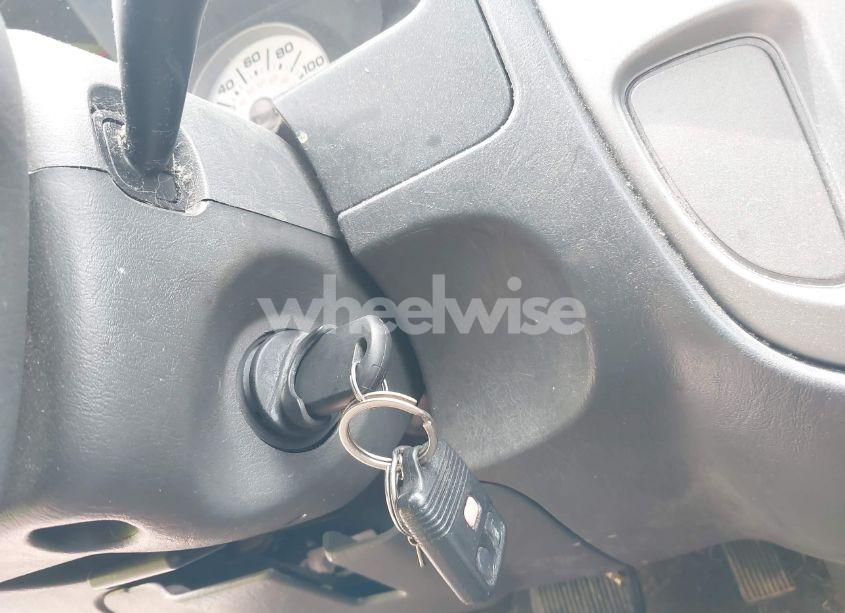 Photo 11 of 2006 Ford Escape XLT/XLT SPORT (VIN 1FMYU03156KA20278)