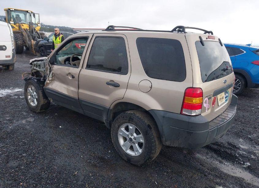 Photo 3 of 2007 Ford Escape XLT/XLT SPORT (VIN 1FMYU03157KA03157)