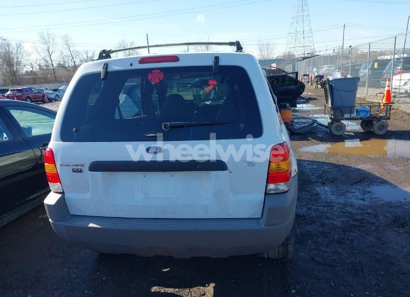 Photo 16 of 2001 Ford Escape XLT (VIN 1FMYU03161KE81675)