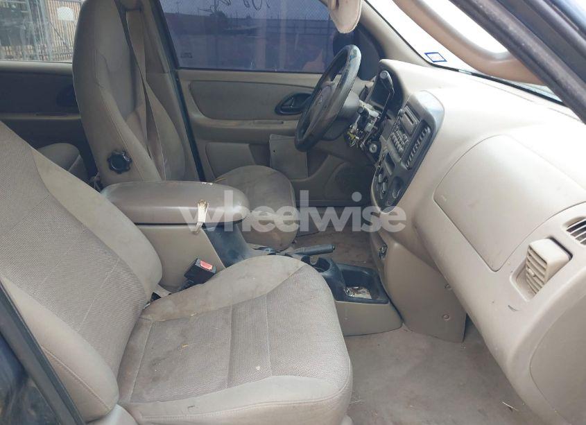 Photo 5 of 2001 Ford Escape XLT (VIN 1FMYU03161KF78469)