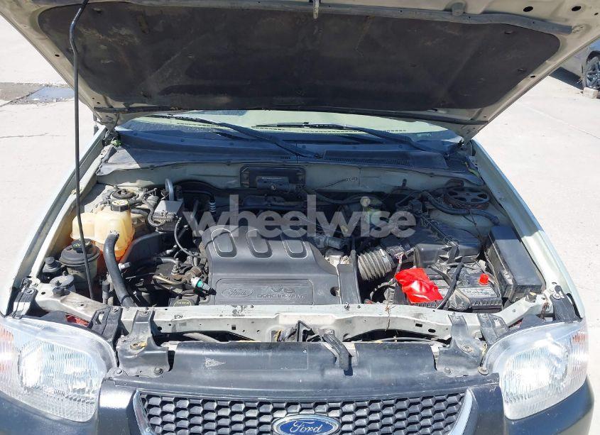 Photo 10 of 2003 Ford Escape XLT (VIN 1FMYU03163KE04145)