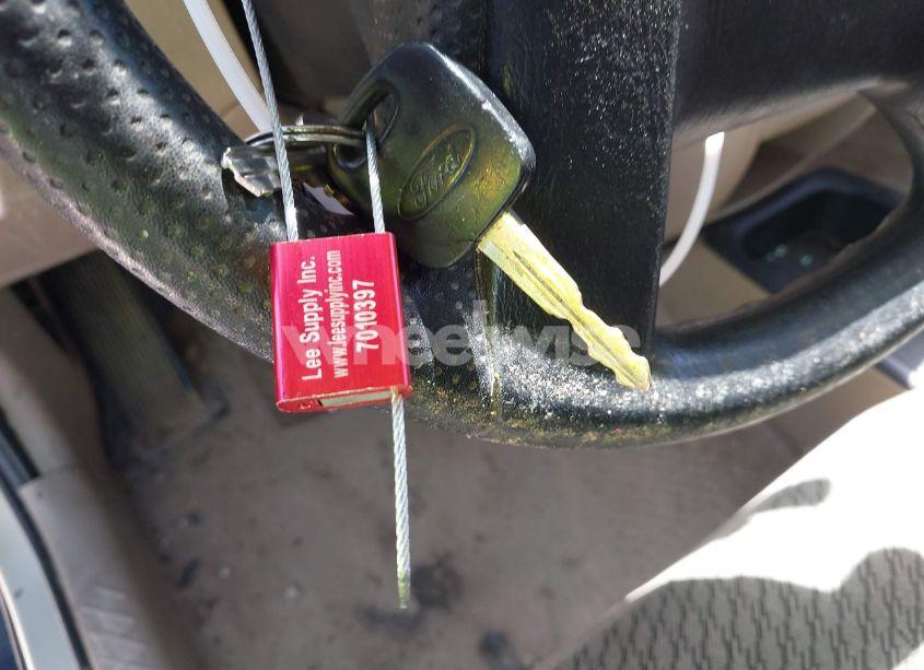 Photo 11 of 2003 Ford Escape XLT (VIN 1FMYU03163KE04145)