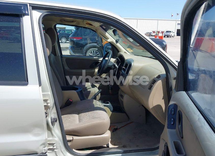 Photo 5 of 2003 Ford Escape XLT (VIN 1FMYU03163KE04145)
