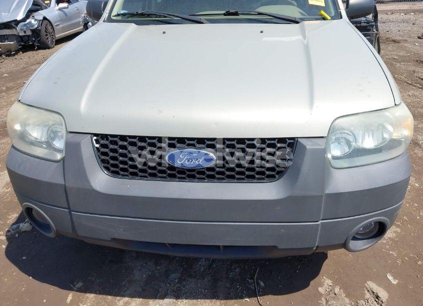 Photo 6 of 2005 Ford Escape XLT (VIN 1FMYU03165DA22236)