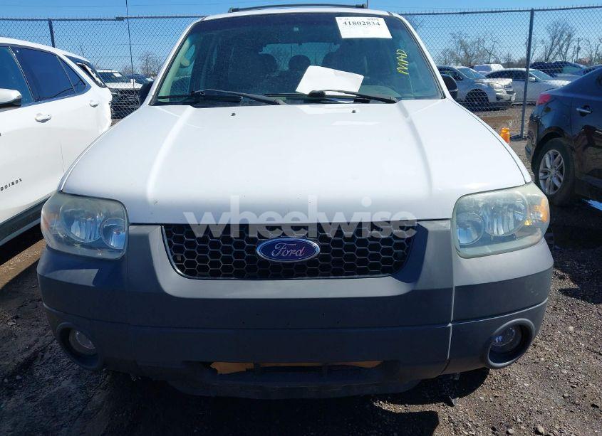 Photo 6 of 2005 Ford Escape XLT (VIN 1FMYU03165DA22382)