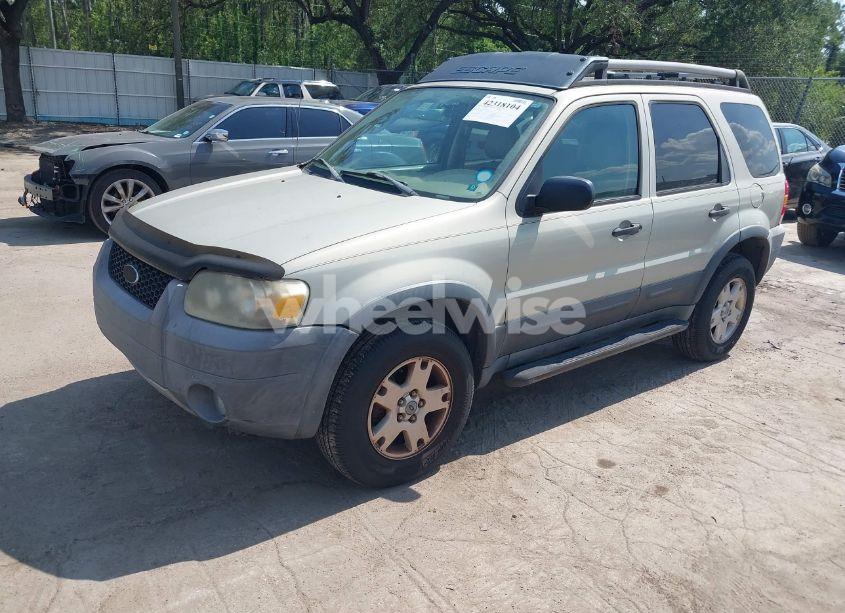 Photo 2 of 2005 Ford Escape XLT (VIN 1FMYU03165KA39937)