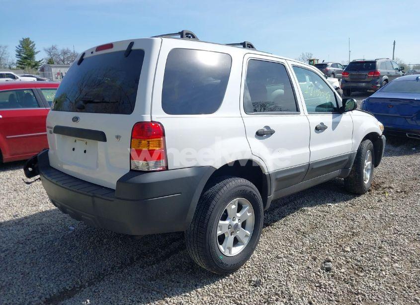 Photo 4 of 2006 Ford Escape XLT/XLT SPORT (VIN 1FMYU03166KB00592)