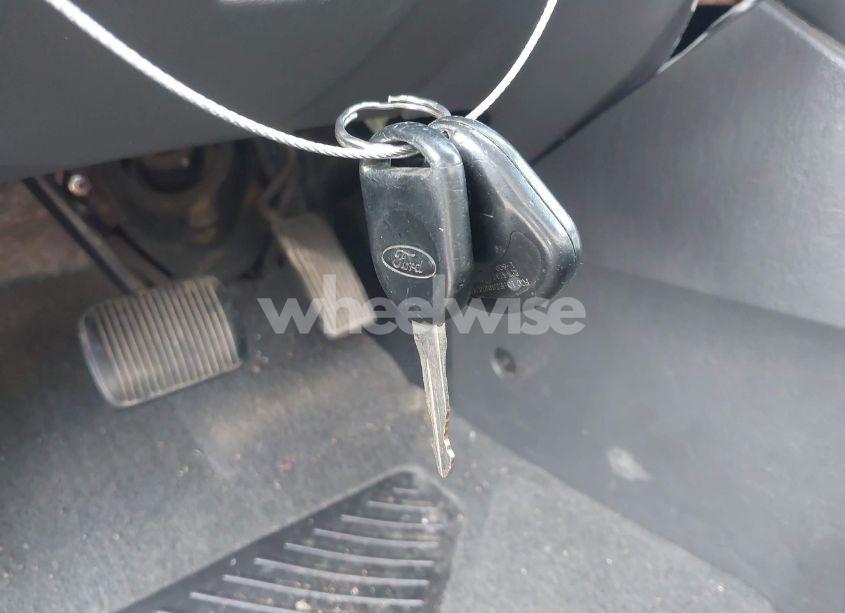 Photo 11 of 2006 Ford Escape XLT/XLT SPORT (VIN 1FMYU03166KD47532)