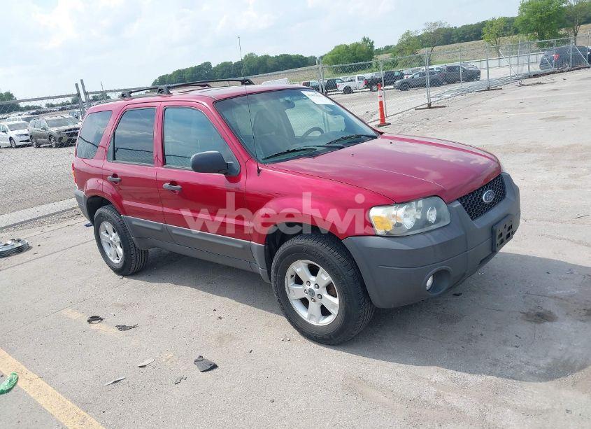 2007 Ford Escape XLT/XLT SPORT (VIN 1FMYU03167KB87797) main photo