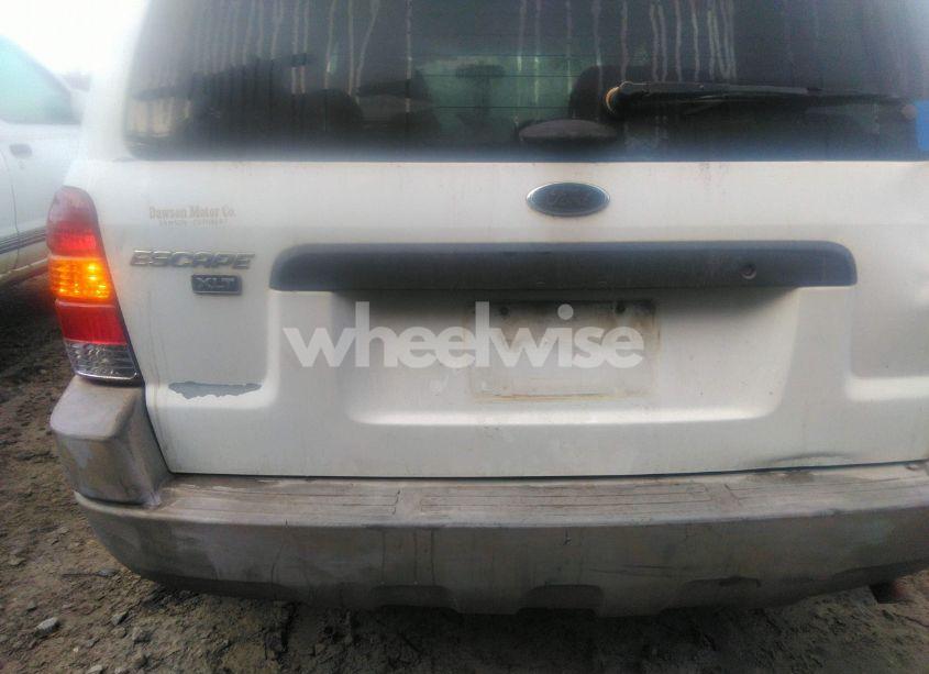 Photo 12 of 2001 Ford Escape XLT (VIN 1FMYU03171KE99182)