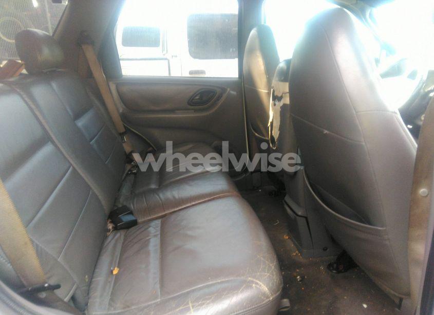 Photo 8 of 2001 Ford Escape XLT (VIN 1FMYU03171KE99182)