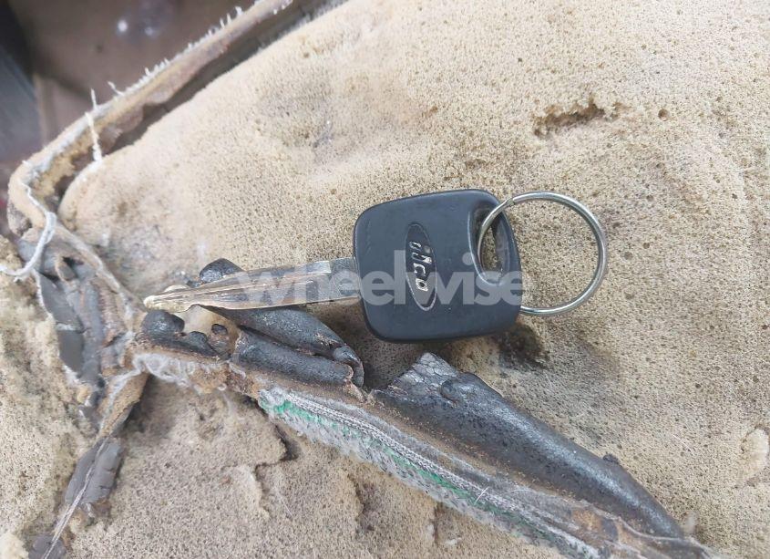 Photo 11 of 2001 Ford Escape XLT (VIN 1FMYU03171KF63785)