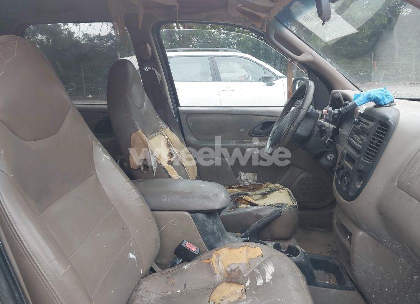 Photo 5 of 2001 Ford Escape XLT (VIN 1FMYU03171KF63785)