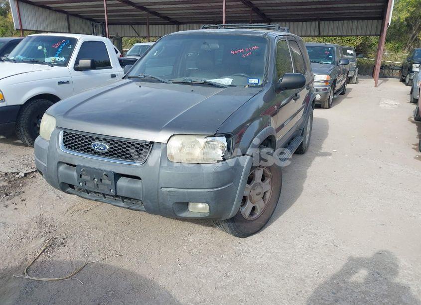 Photo 2 of 2002 Ford Escape XLT (VIN 1FMYU03172KC60961)