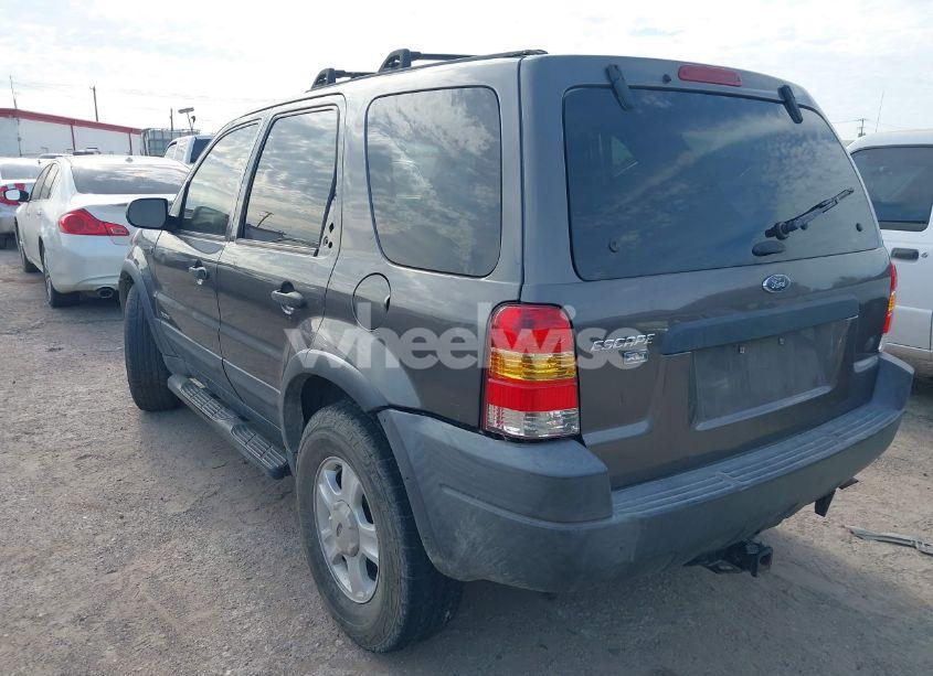 Photo 3 of 2002 Ford Escape XLT (VIN 1FMYU03172KC60961)