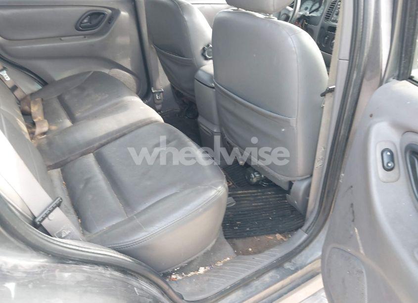 Photo 8 of 2002 Ford Escape XLT (VIN 1FMYU03172KC60961)