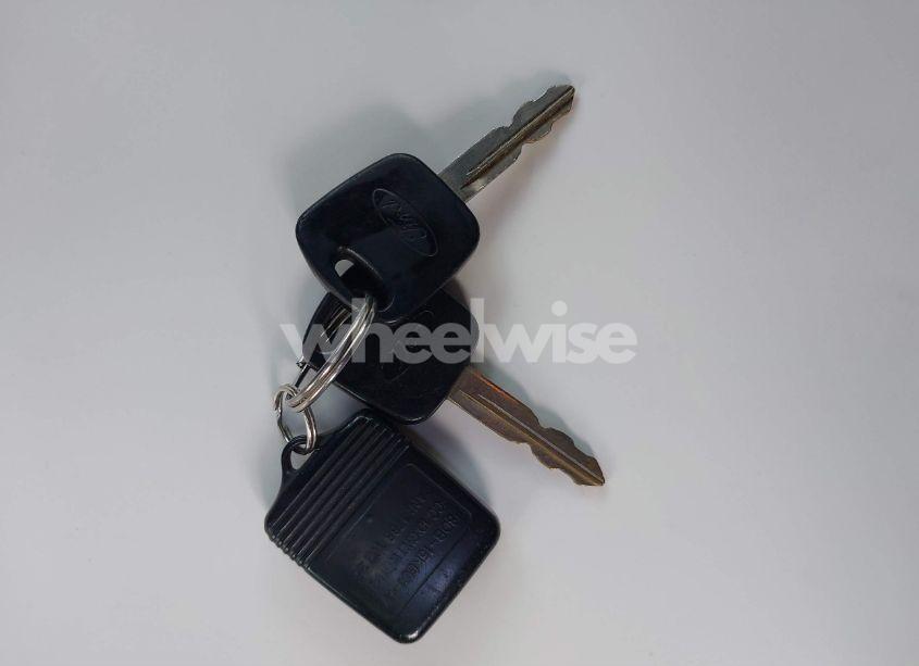 Photo 11 of 2002 Ford Escape XLT (VIN 1FMYU03172KD11228)