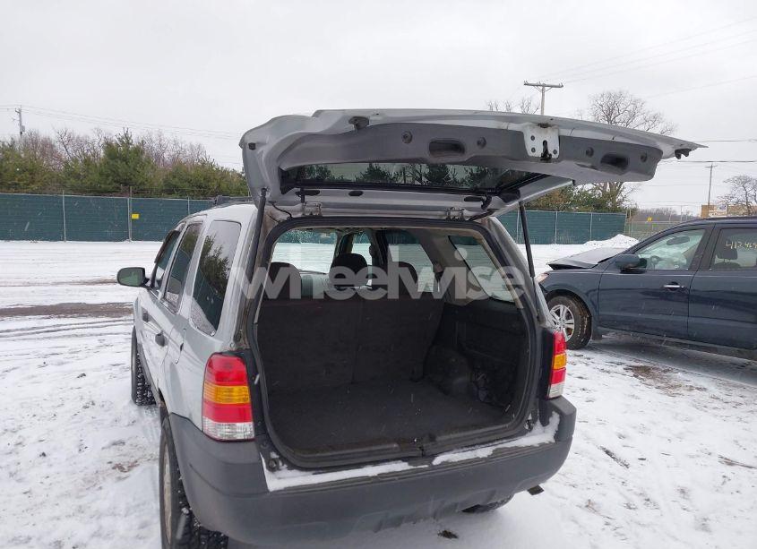 Photo 3 of 2003 Ford Escape XLT (VIN 1FMYU03173KC65661)