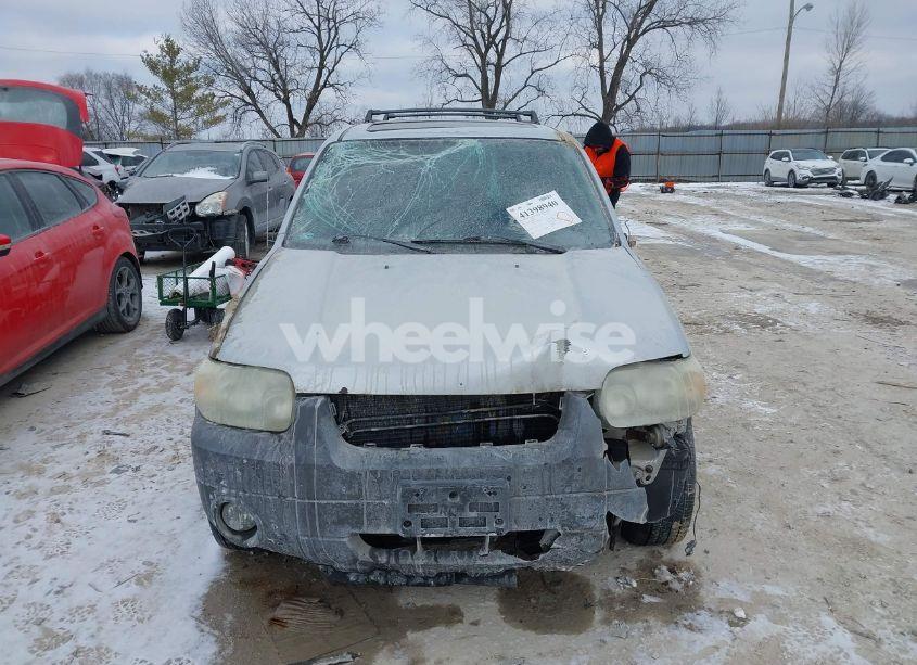 Photo 12 of 2005 Ford Escape XLT (VIN 1FMYU03175DA18020)