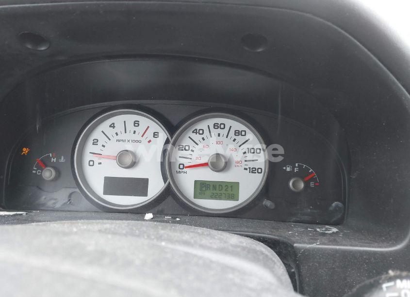 Photo 15 of 2005 Ford Escape XLT (VIN 1FMYU03175DA18020)