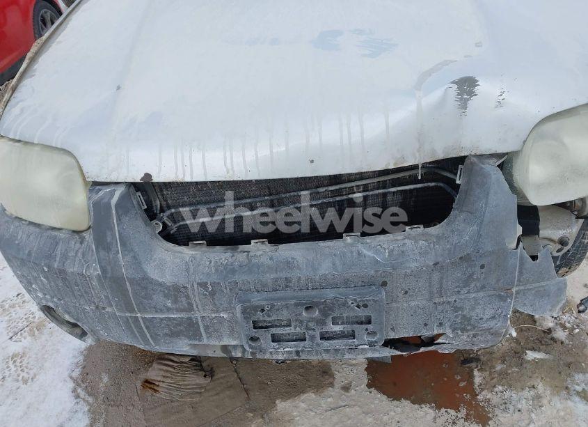 Photo 6 of 2005 Ford Escape XLT (VIN 1FMYU03175DA18020)