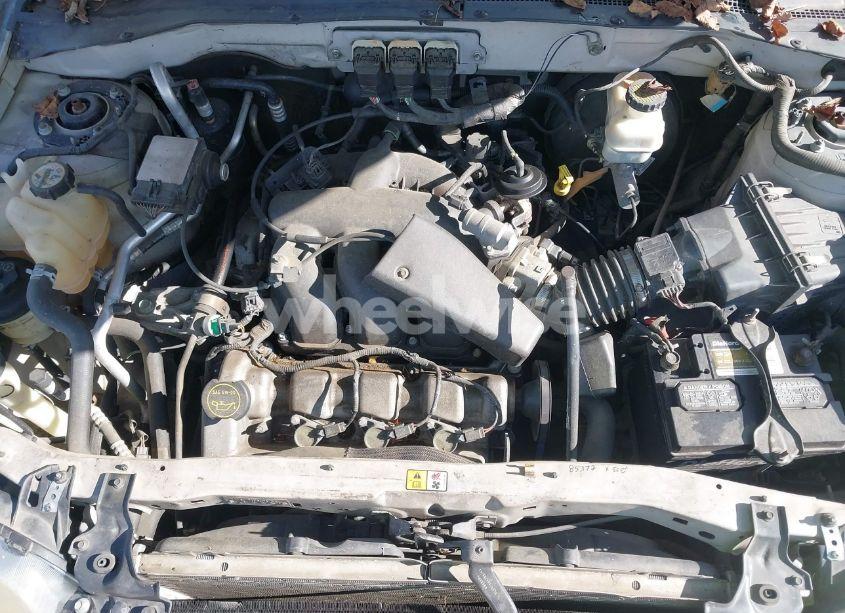 Photo 10 of 2006 Ford Escape XLT/XLT SPORT (VIN 1FMYU03176KB00200)