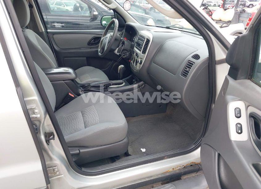 Photo 5 of 2006 Ford Escape XLT/XLT SPORT (VIN 1FMYU03176KC04783)