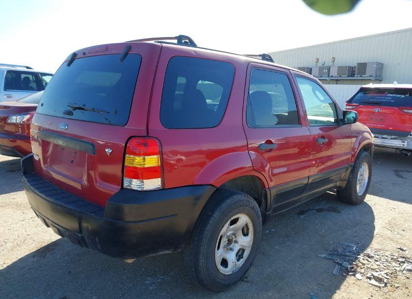 Photo 4 of 2007 Ford Escape (VIN 1FMYU03177KA26410)