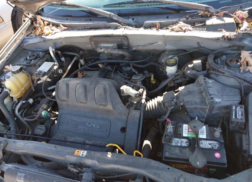 Photo 10 of 2002 Ford Escape XLT (VIN 1FMYU03182KA79979)