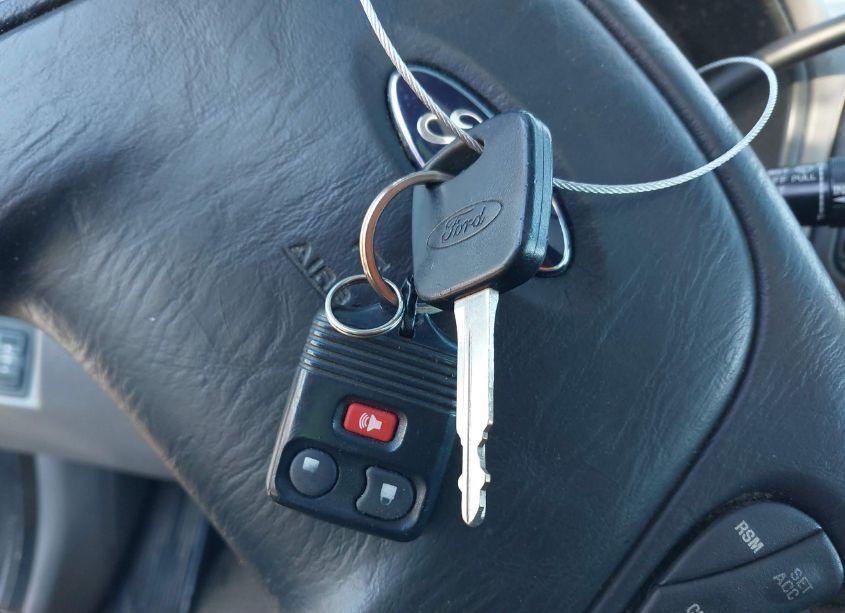 Photo 11 of 2002 Ford Escape XLT (VIN 1FMYU03182KA79979)