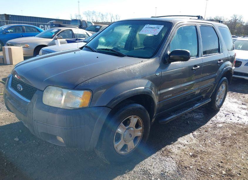 Photo 2 of 2002 Ford Escape XLT (VIN 1FMYU03182KA79979)