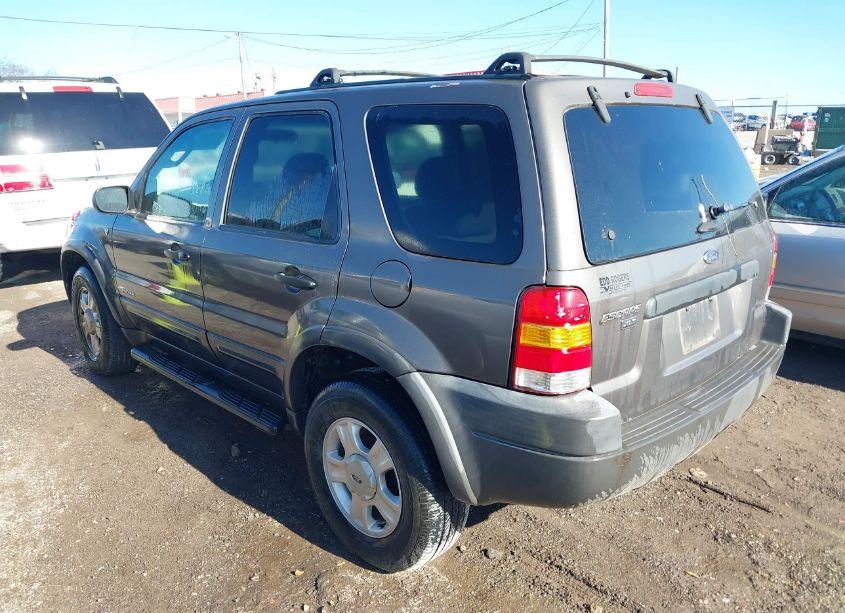 Photo 3 of 2002 Ford Escape XLT (VIN 1FMYU03182KA79979)