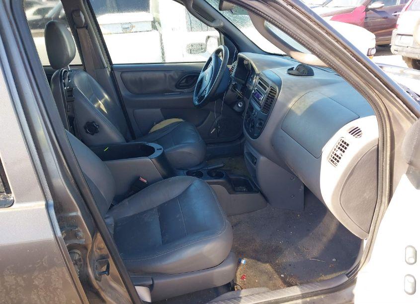 Photo 5 of 2002 Ford Escape XLT (VIN 1FMYU03182KA79979)
