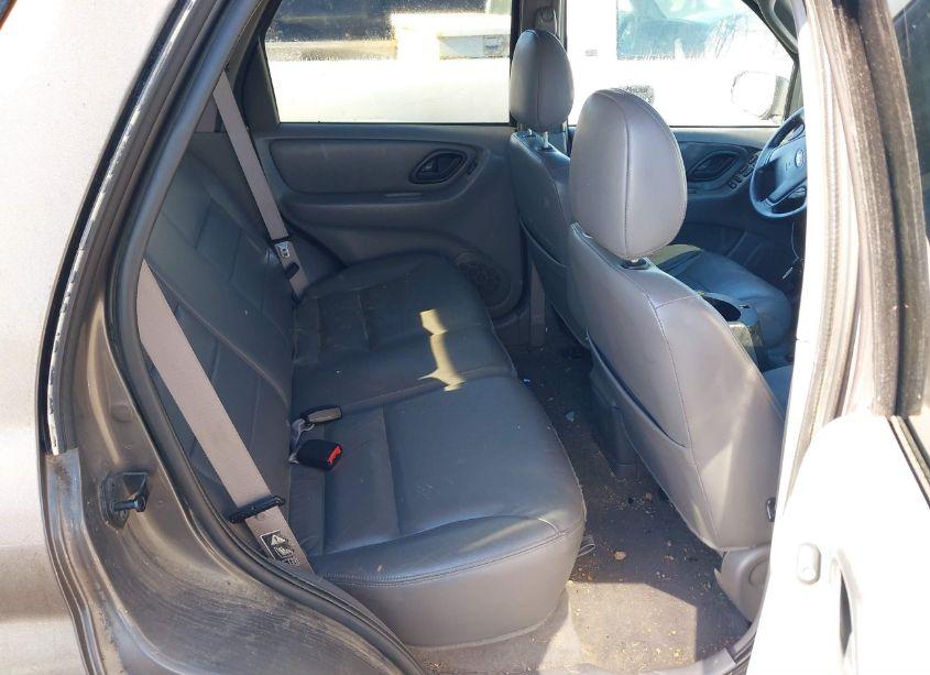 Photo 8 of 2002 Ford Escape XLT (VIN 1FMYU03182KA79979)