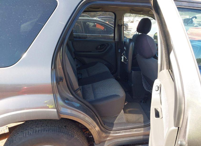 Photo 8 of 2003 Ford Escape XLT (VIN 1FMYU03183KC26268)