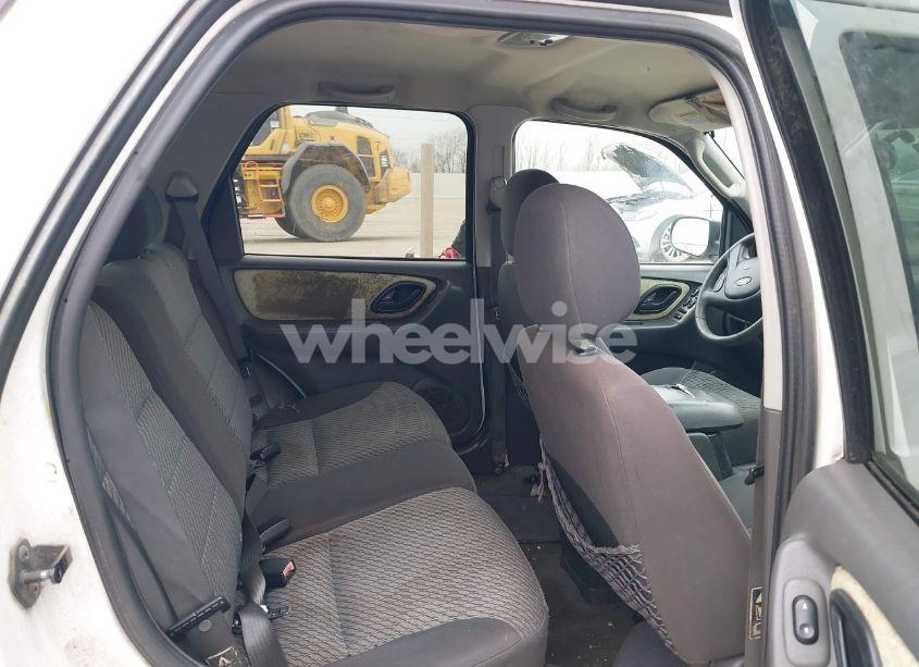 Photo 8 of 2003 Ford Escape XLT (VIN 1FMYU03183KE17382)