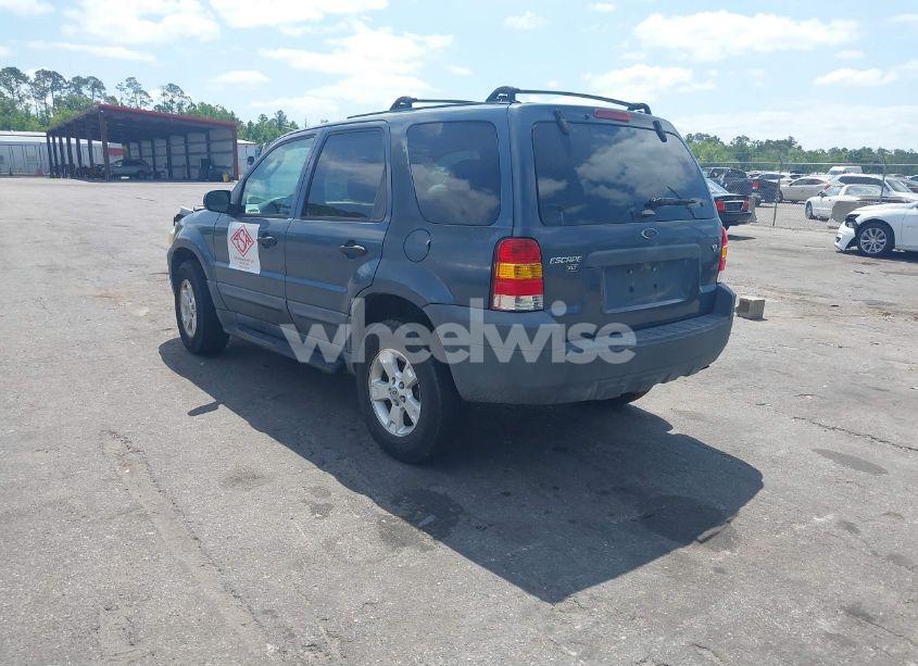 Photo 3 of 2005 Ford Escape XLT (VIN 1FMYU03185KB65040)