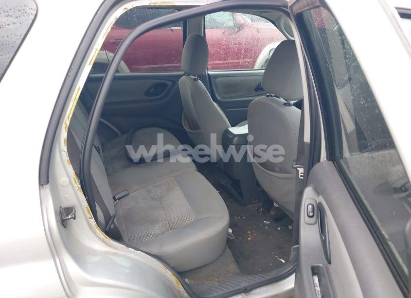 Photo 8 of 2005 Ford Escape XLT (VIN 1FMYU03185KE08782)