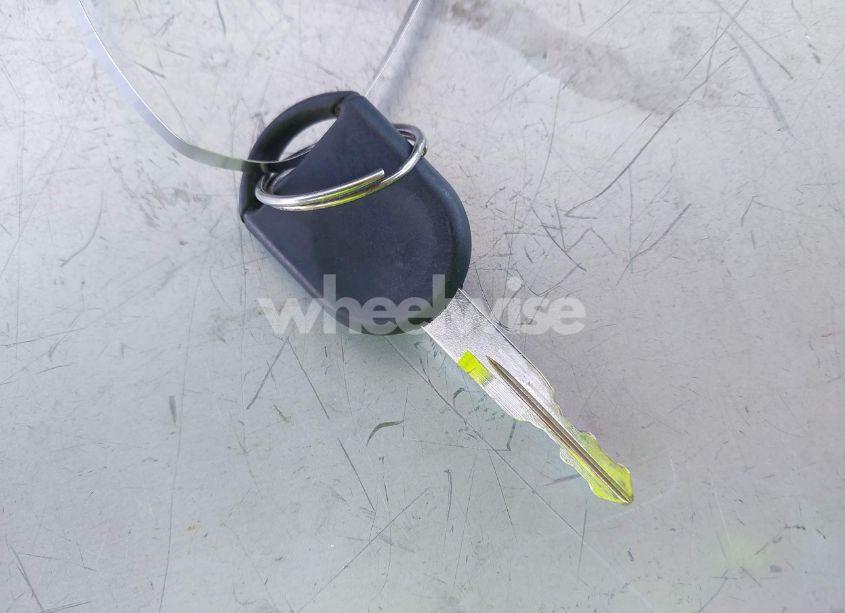 Photo 11 of 2005 Ford Escape XLT (VIN 1FMYU03185KE15974)