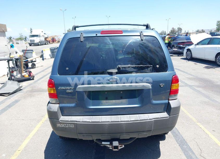 Photo 16 of 2005 Ford Escape XLT (VIN 1FMYU03185KE15974)