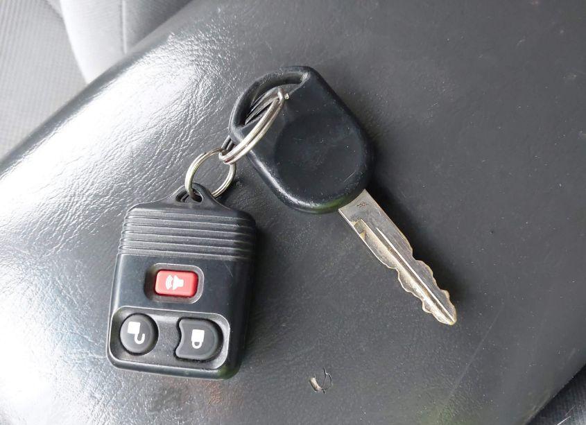 Photo 11 of 2006 Ford Escape XLT/XLT SPORT (VIN 1FMYU03186KA84573)