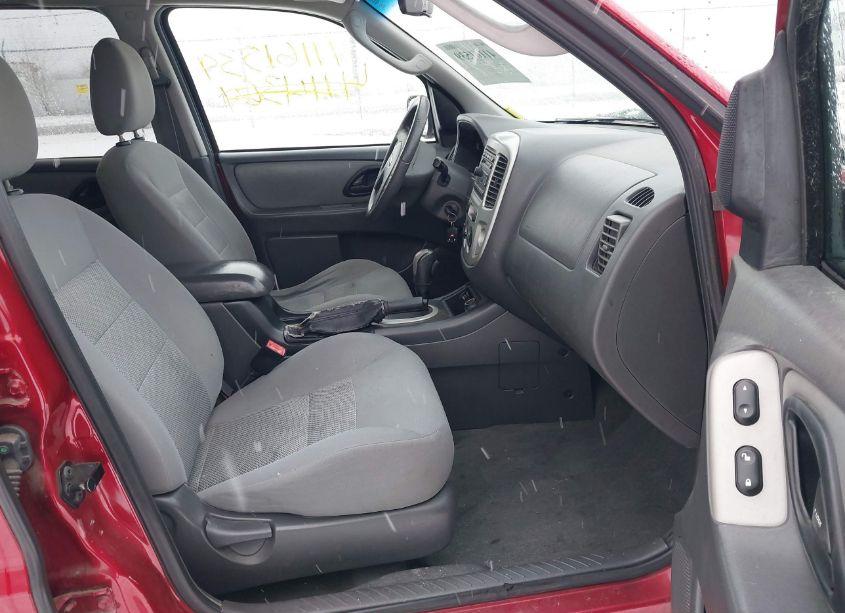 Photo 5 of 2006 Ford Escape XLT/XLT SPORT (VIN 1FMYU03186KA84573)