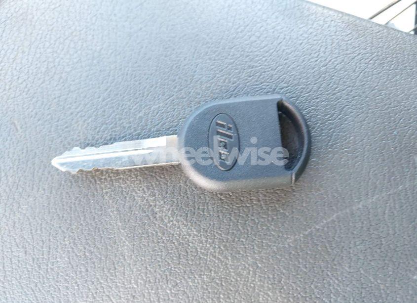 Photo 11 of 2005 Ford Escape XLT (VIN 1FMYU03195KA80529)